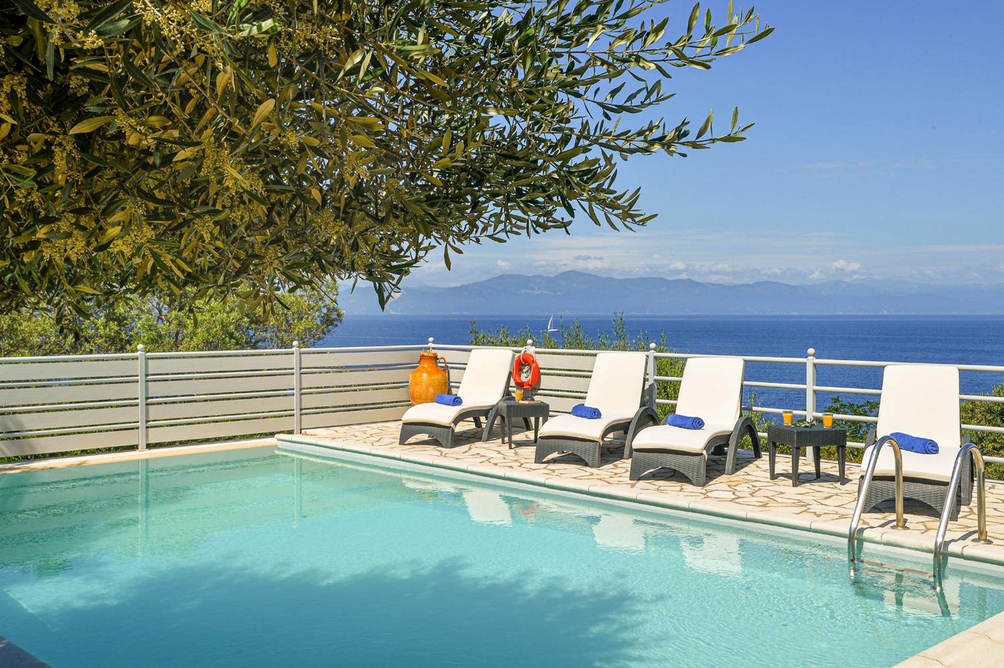Porto Ozias Lioniskari Seaviews - Paxoi'S Private Pool Oasisヴィラ エクステリア 写真