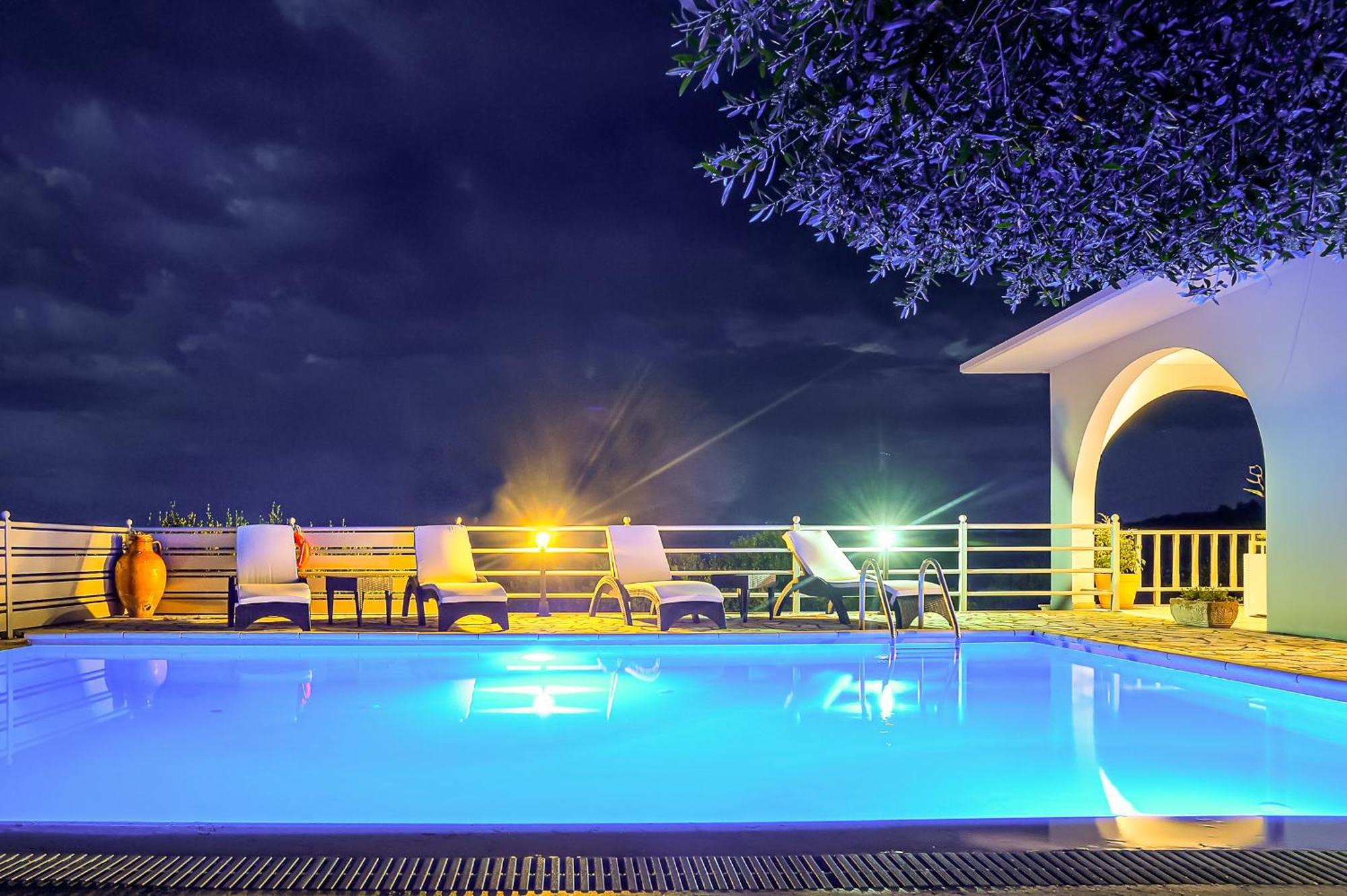 Porto Ozias Lioniskari Seaviews - Paxoi'S Private Pool Oasisヴィラ エクステリア 写真